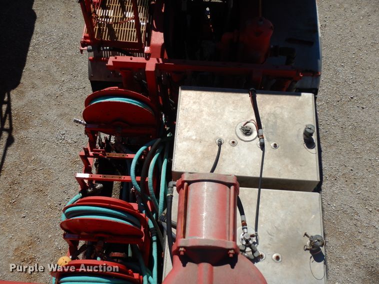image for item DH2433 2006 Stewart & Stevenson CT-5CAS/HYD hydration system on Mertz trailer