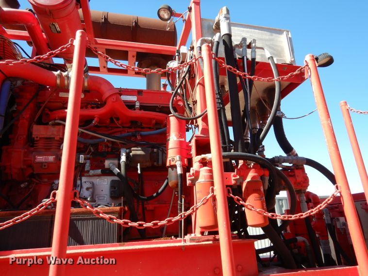 image for item DH2433 2006 Stewart & Stevenson CT-5CAS/HYD hydration system on Mertz trailer