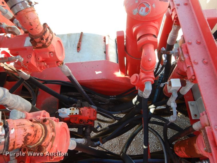 image for item DH2433 2006 Stewart & Stevenson CT-5CAS/HYD hydration system on Mertz trailer