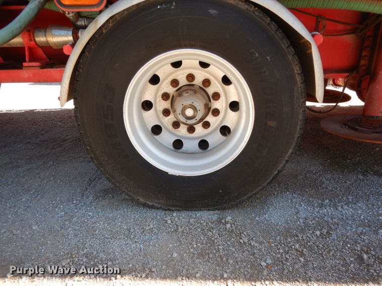 image for item DH2433 2006 Stewart & Stevenson CT-5CAS/HYD hydration system on Mertz trailer