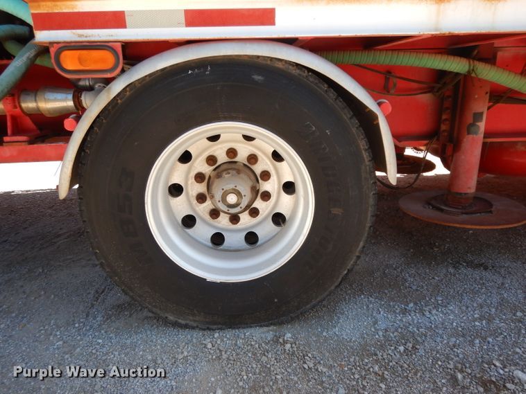 image for item DH2433 2006 Stewart & Stevenson CT-5CAS/HYD hydration system on Mertz trailer