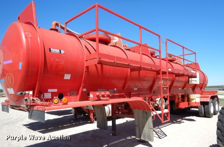 image for item DH2434 2005 Worley Welding 3 Tank acid tank trailer