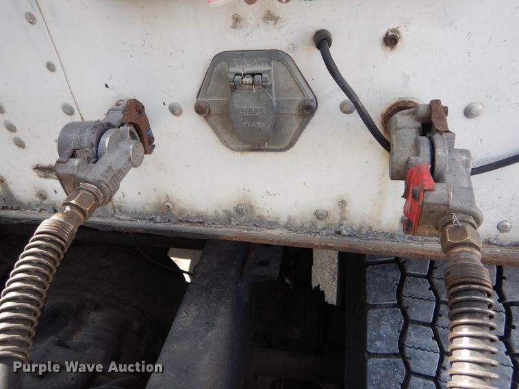 image for item DH6466 1998 Trailmobile dry van trailer