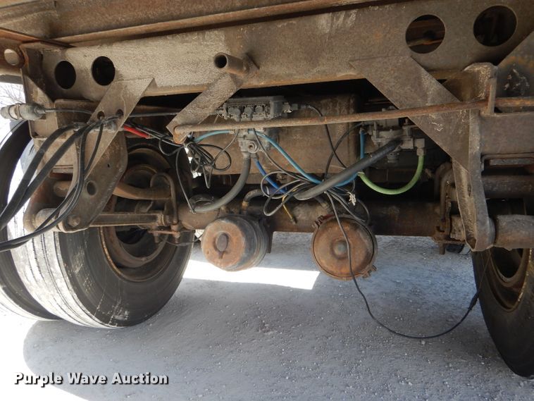 image for item DH6466 1998 Trailmobile dry van trailer