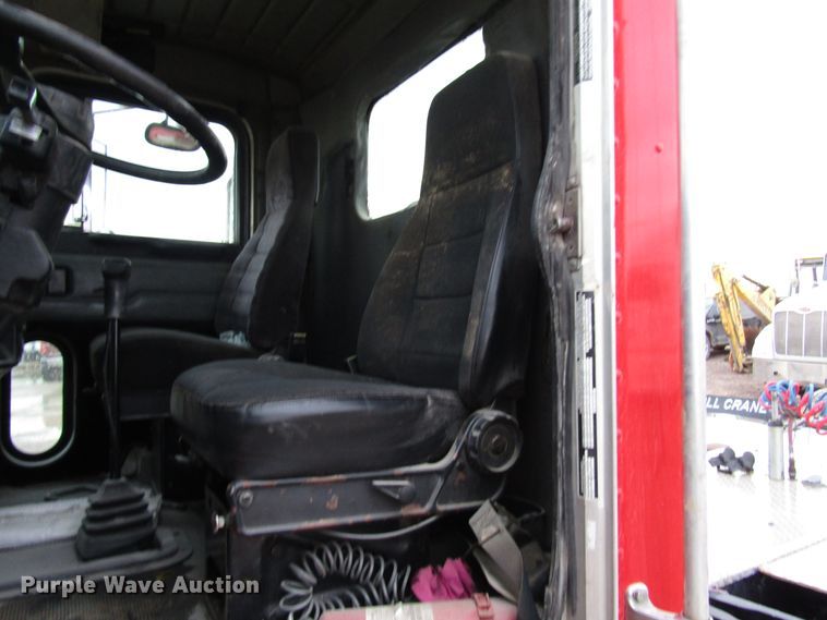 image for item DH8302 1996 Peterbilt 377 semi truck