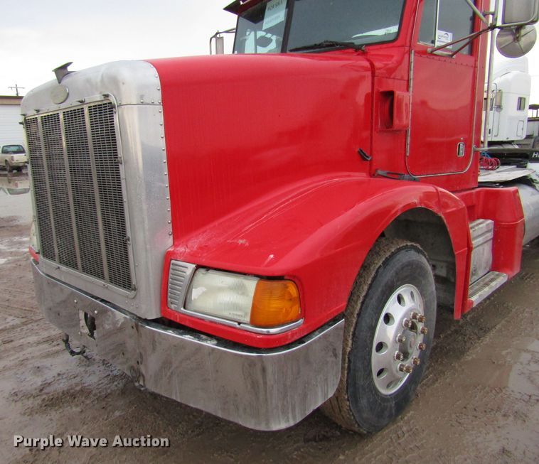 image for item DH8302 1996 Peterbilt 377 semi truck
