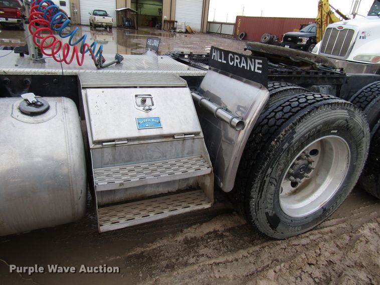 image for item DH8302 1996 Peterbilt 377 semi truck