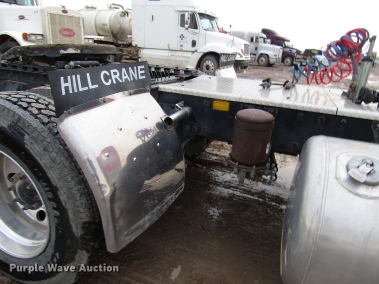 image for item DH8302 1996 Peterbilt 377 semi truck