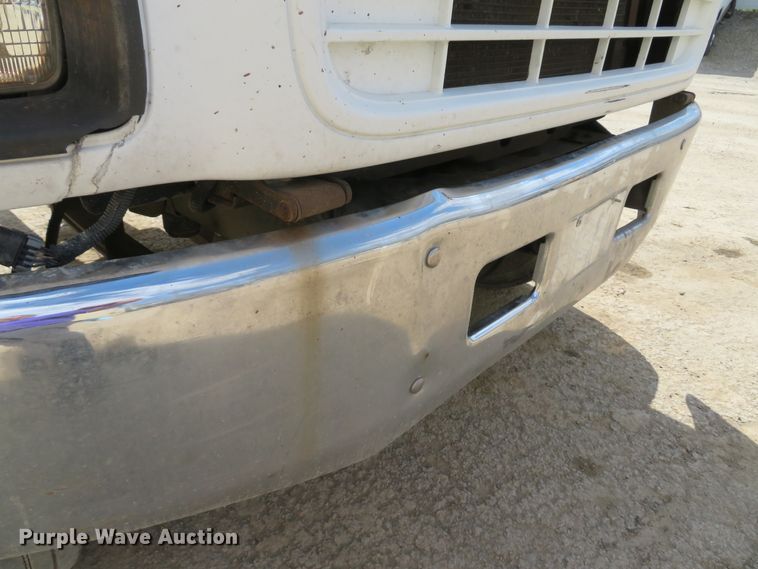 image for item DI2111 1999 GMC C7500 truck cab and chassis