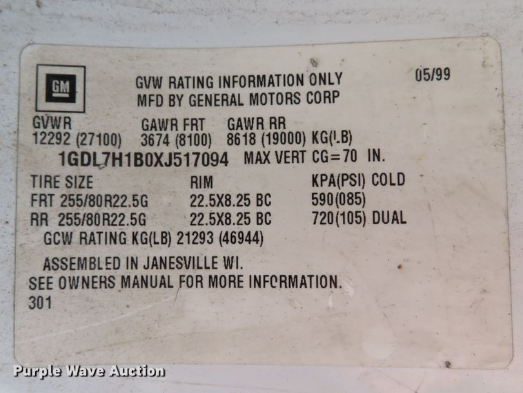 image for item DI2111 1999 GMC C7500 truck cab and chassis