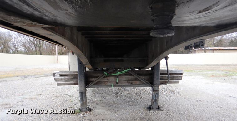 image for item GD9189 2007 Utility Trailer FS2HCA flatbed trailer