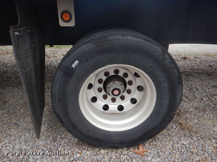 image for item GD9189 2007 Utility Trailer FS2HCA flatbed trailer