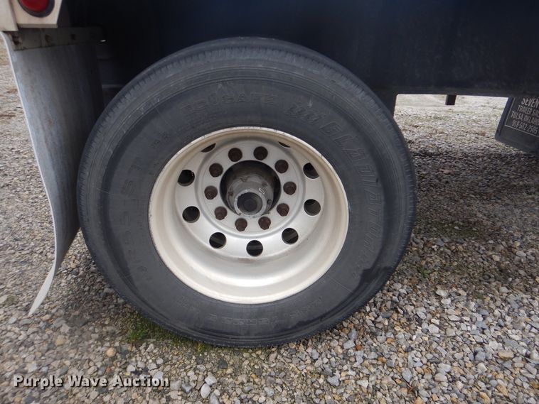 image for item GD9189 2007 Utility Trailer FS2HCA flatbed trailer