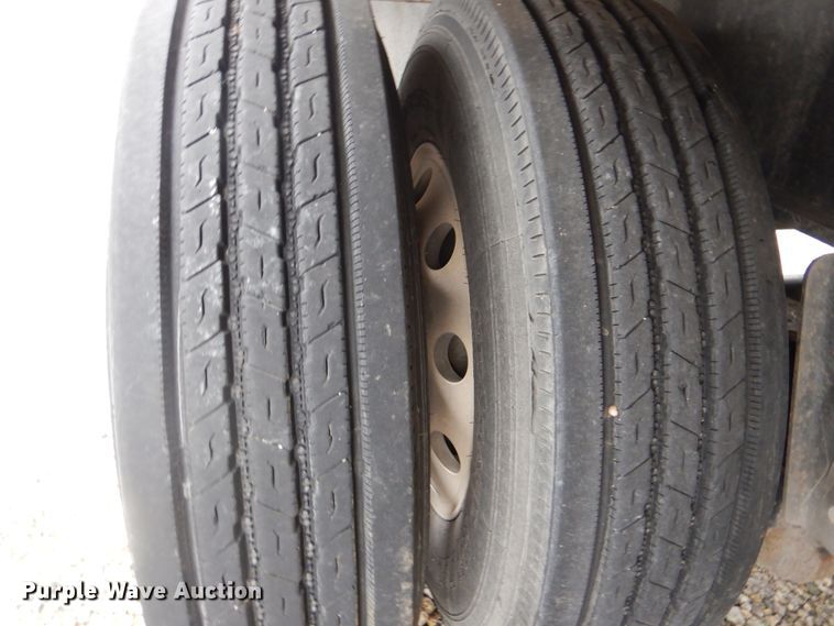 image for item GD9189 2007 Utility Trailer FS2HCA flatbed trailer