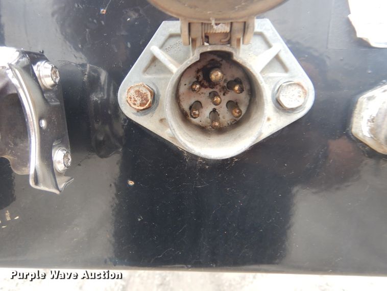 image for item GD9190 2013 Great Dane flatbed trailer