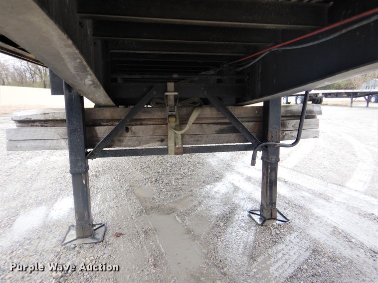 image for item GD9190 2013 Great Dane flatbed trailer