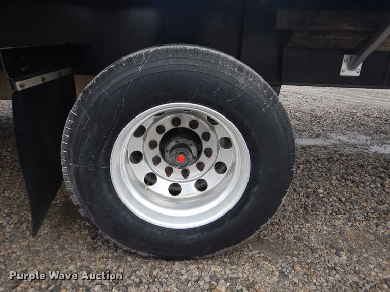 image for item GD9190 2013 Great Dane flatbed trailer