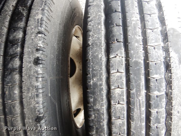 image for item GD9190 2013 Great Dane flatbed trailer