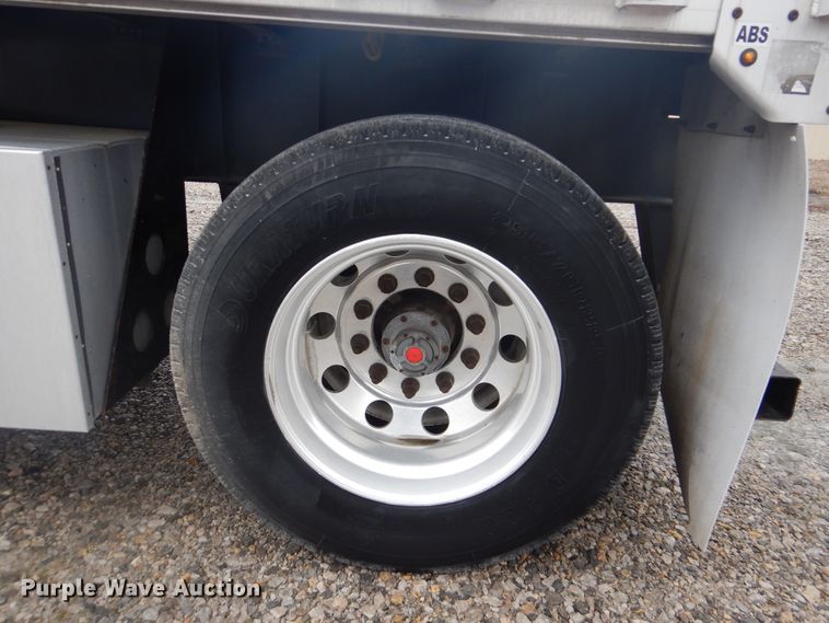 image for item GD9190 2013 Great Dane flatbed trailer