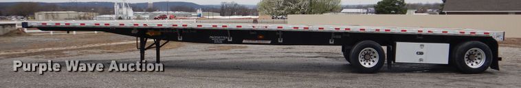 image for item GD9192 2013 Great Dane PLFR flatbed trailer