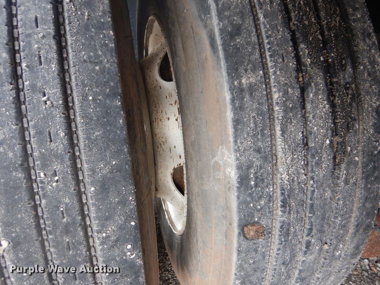 image for item GD9192 2013 Great Dane PLFR flatbed trailer