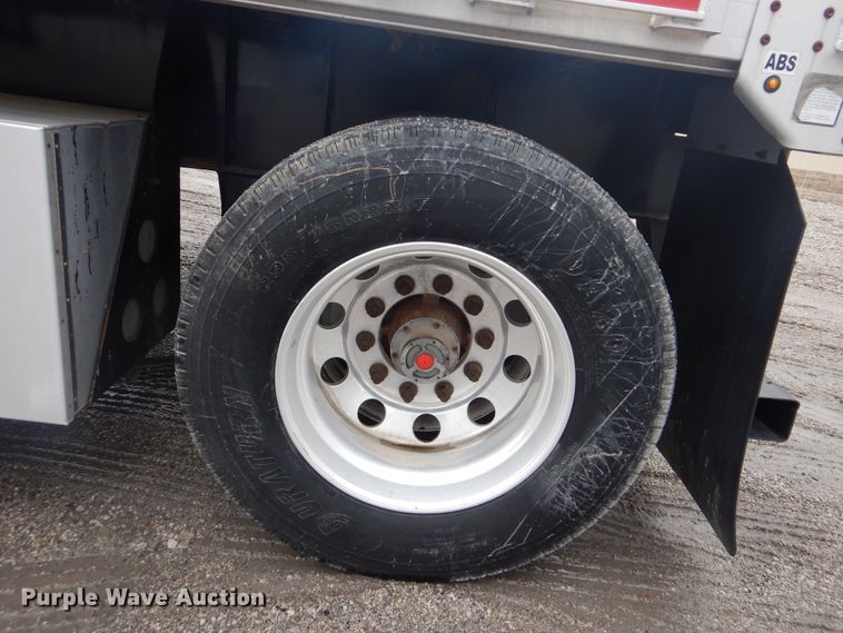 image for item GD9192 2013 Great Dane PLFR flatbed trailer