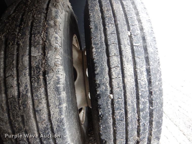 image for item GD9192 2013 Great Dane PLFR flatbed trailer