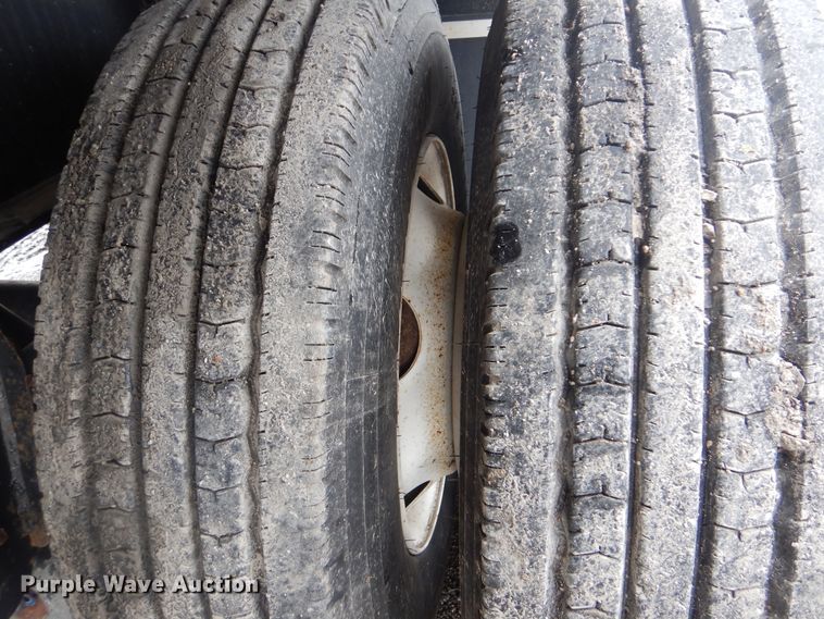 image for item GD9192 2013 Great Dane PLFR flatbed trailer