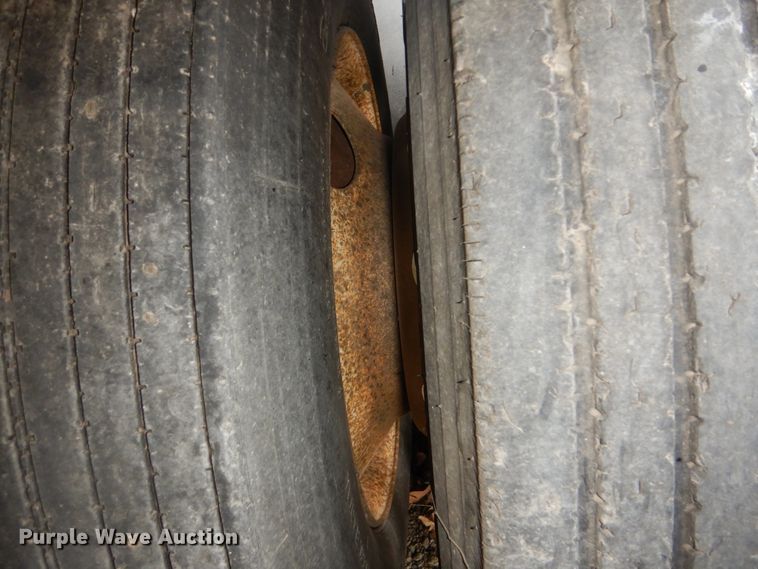 image for item GD9193 2006 Fontaine IFTW-8-8048WSAWK flatbed trailer