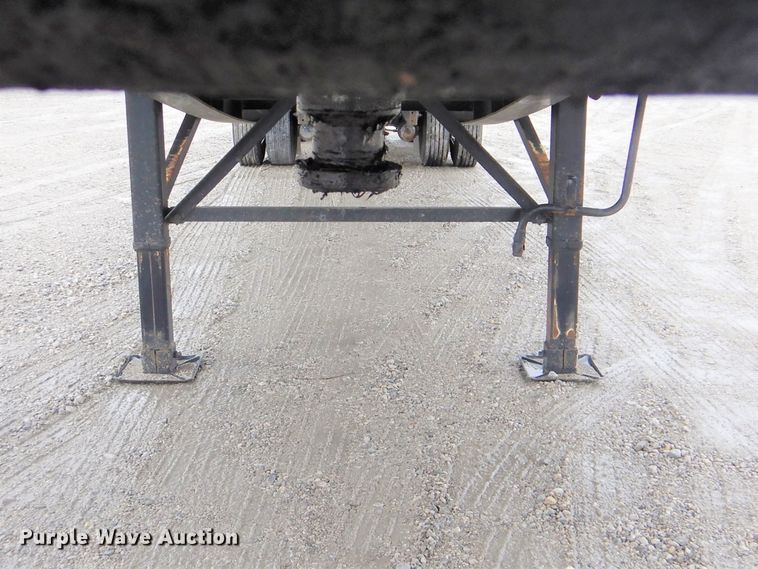 image for item GD9195 2013 Great Dane flatbed trailer