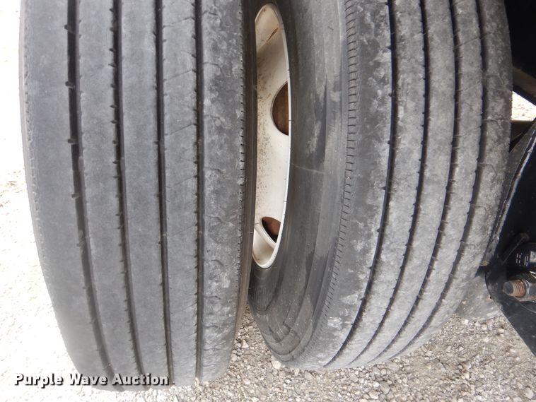 image for item GD9196 2013 Great Dane GPL0024000 flatbed trailer