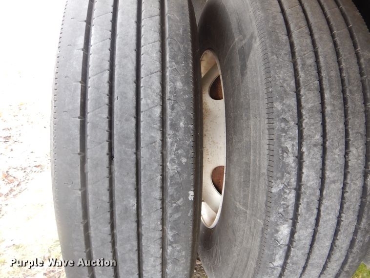 image for item GD9196 2013 Great Dane GPL0024000 flatbed trailer