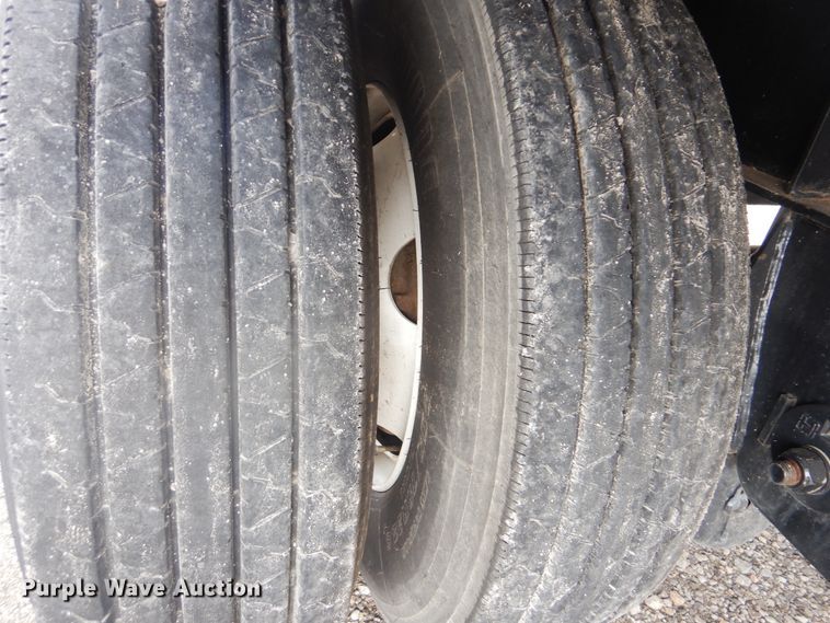 image for item GD9197 2013 Great Dane GPL00240004 flatbed trailer