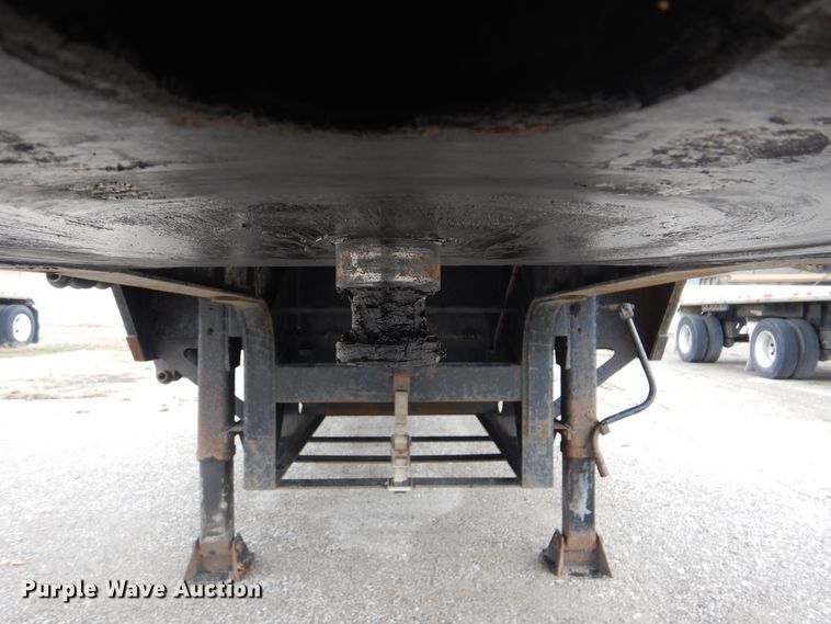 image for item GD9198 2008 Aztec D8053A drop deck trailer