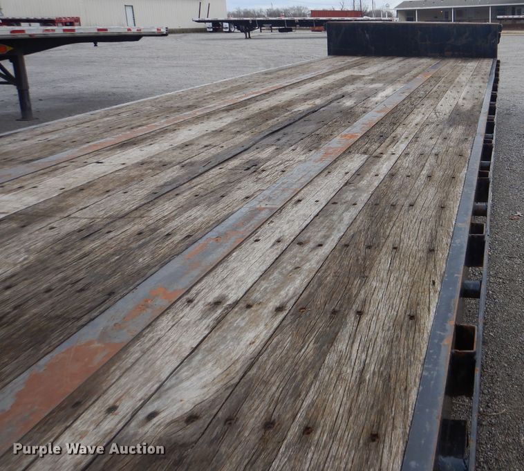 image for item GD9198 2008 Aztec D8053A drop deck trailer