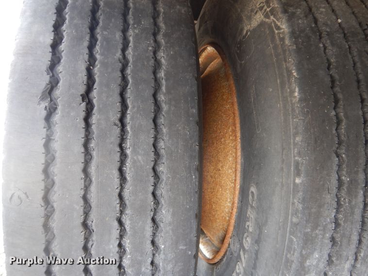 image for item GD9198 2008 Aztec D8053A drop deck trailer