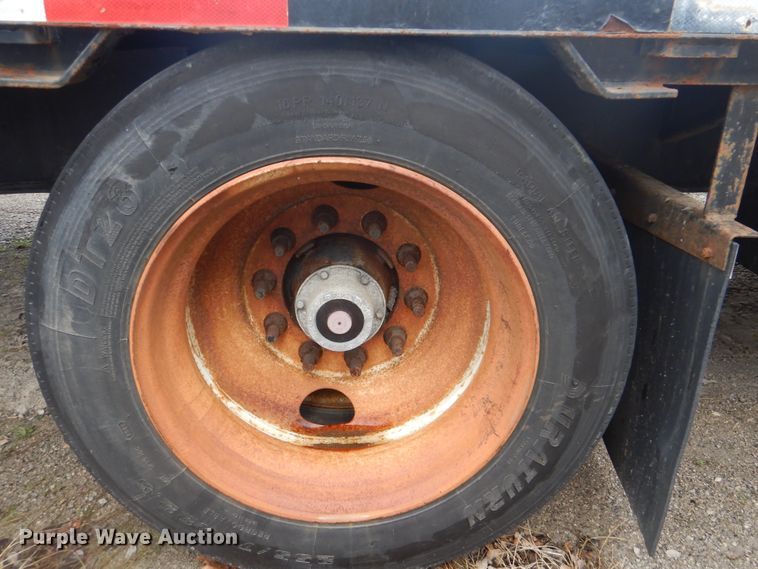 image for item GD9198 2008 Aztec D8053A drop deck trailer