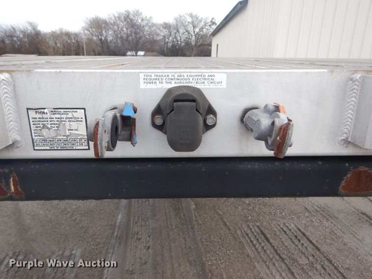 image for item GD9199 2009 Utility Trailer FS2CHA flatbed trailer
