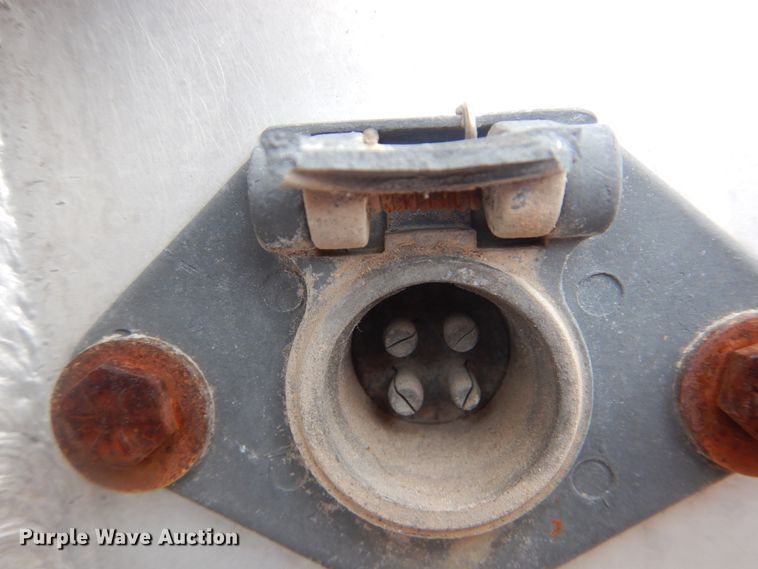 image for item GD9199 2009 Utility Trailer FS2CHA flatbed trailer