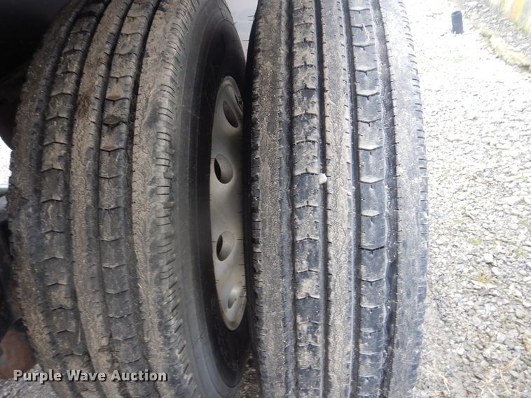 image for item GD9199 2009 Utility Trailer FS2CHA flatbed trailer