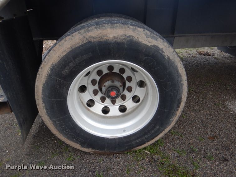 image for item GD9200 2007 Great Dane flatbed trailer