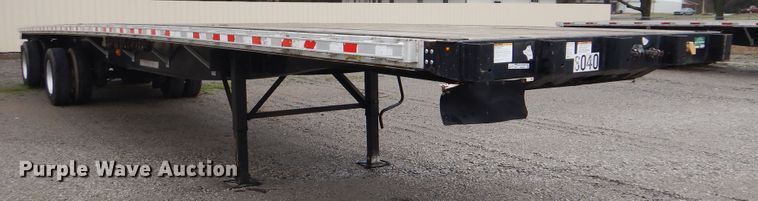image for item GD9201 2013 Great Dane flatbed trailer