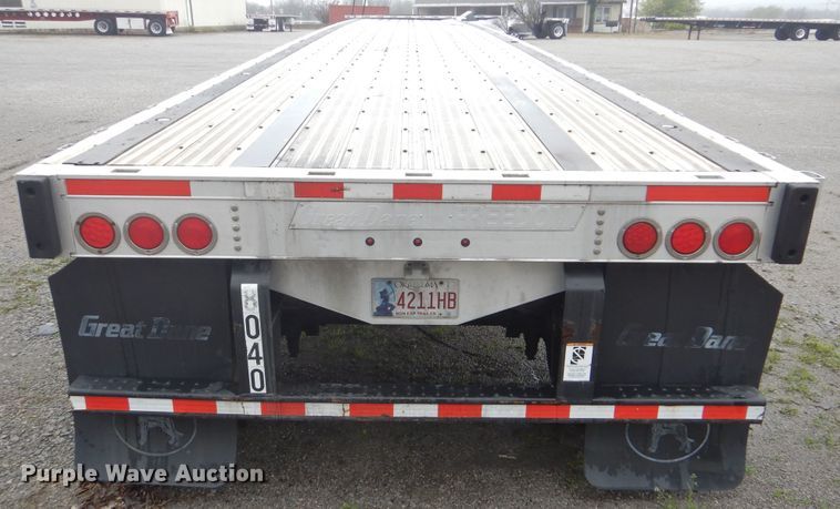 image for item GD9201 2013 Great Dane flatbed trailer