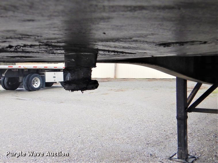 image for item GD9201 2013 Great Dane flatbed trailer