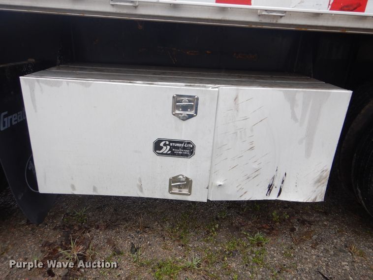 image for item GD9201 2013 Great Dane flatbed trailer