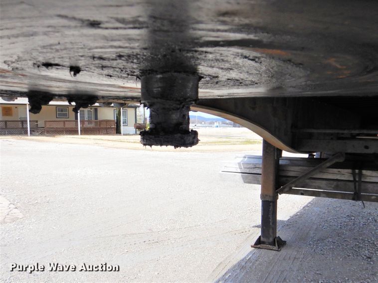 image for item GD9202 2006 Utility Trailer FS2CHA flatbed trailer