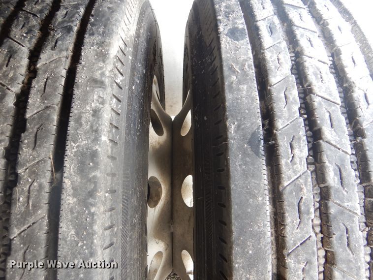 image for item GD9202 2006 Utility Trailer FS2CHA flatbed trailer