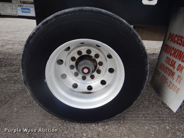 image for item GD9202 2006 Utility Trailer FS2CHA flatbed trailer