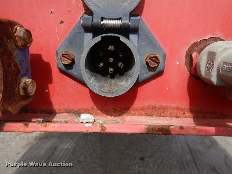 image for item GD9203 2006 Lufkin flatbed trailer