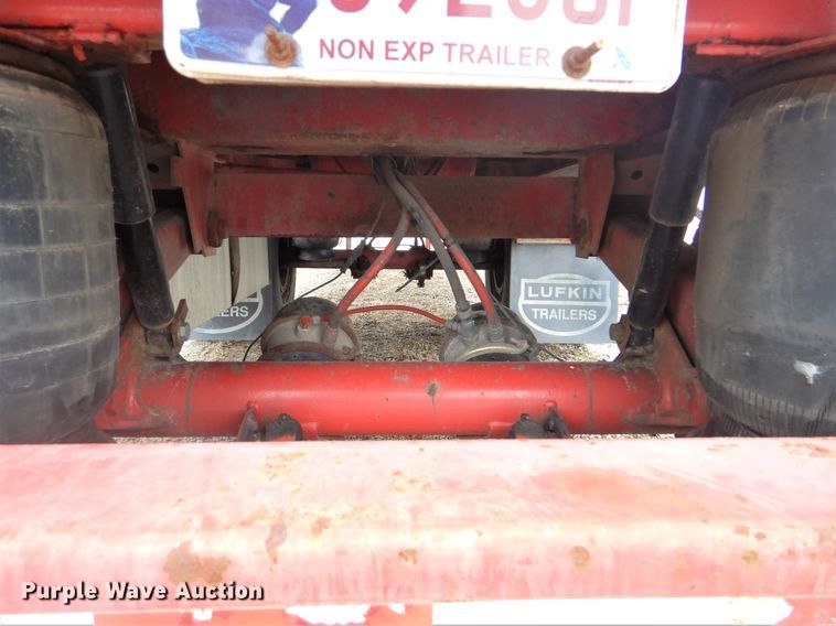 image for item GD9203 2006 Lufkin flatbed trailer